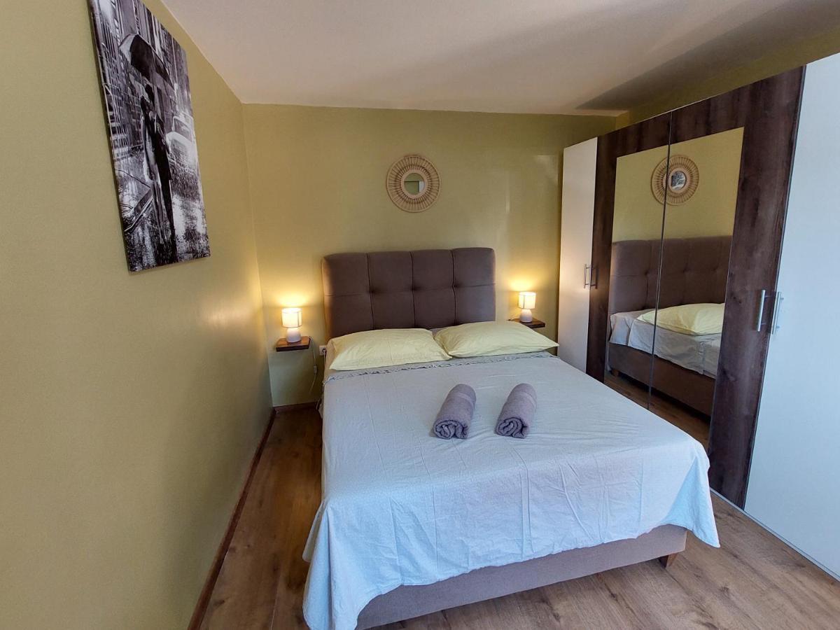 Mexicana Apartment Yellow Zadar Dış mekan fotoğraf